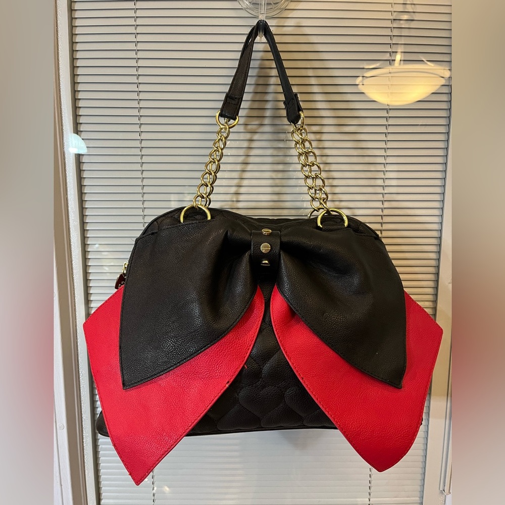 Betsey Johnson purse